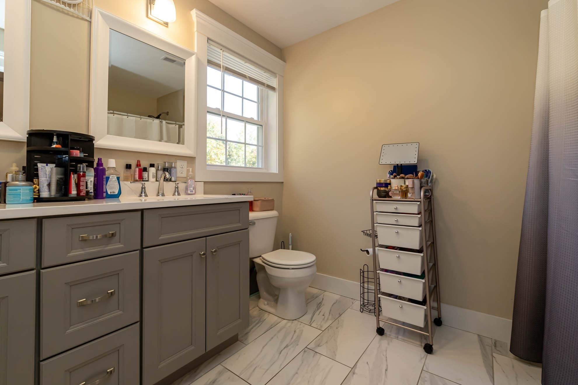 53 Chase Road, Unit B Londonderry, NH 03053 - Photo 25 of 37
