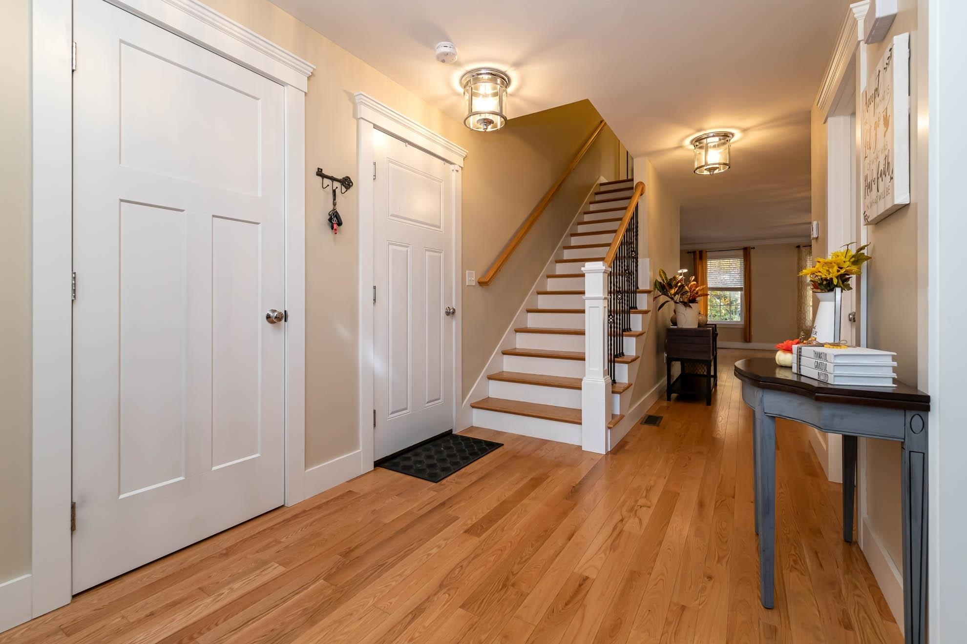 53 Chase Road, Unit B Londonderry, NH 03053 - Photo 5 of 37