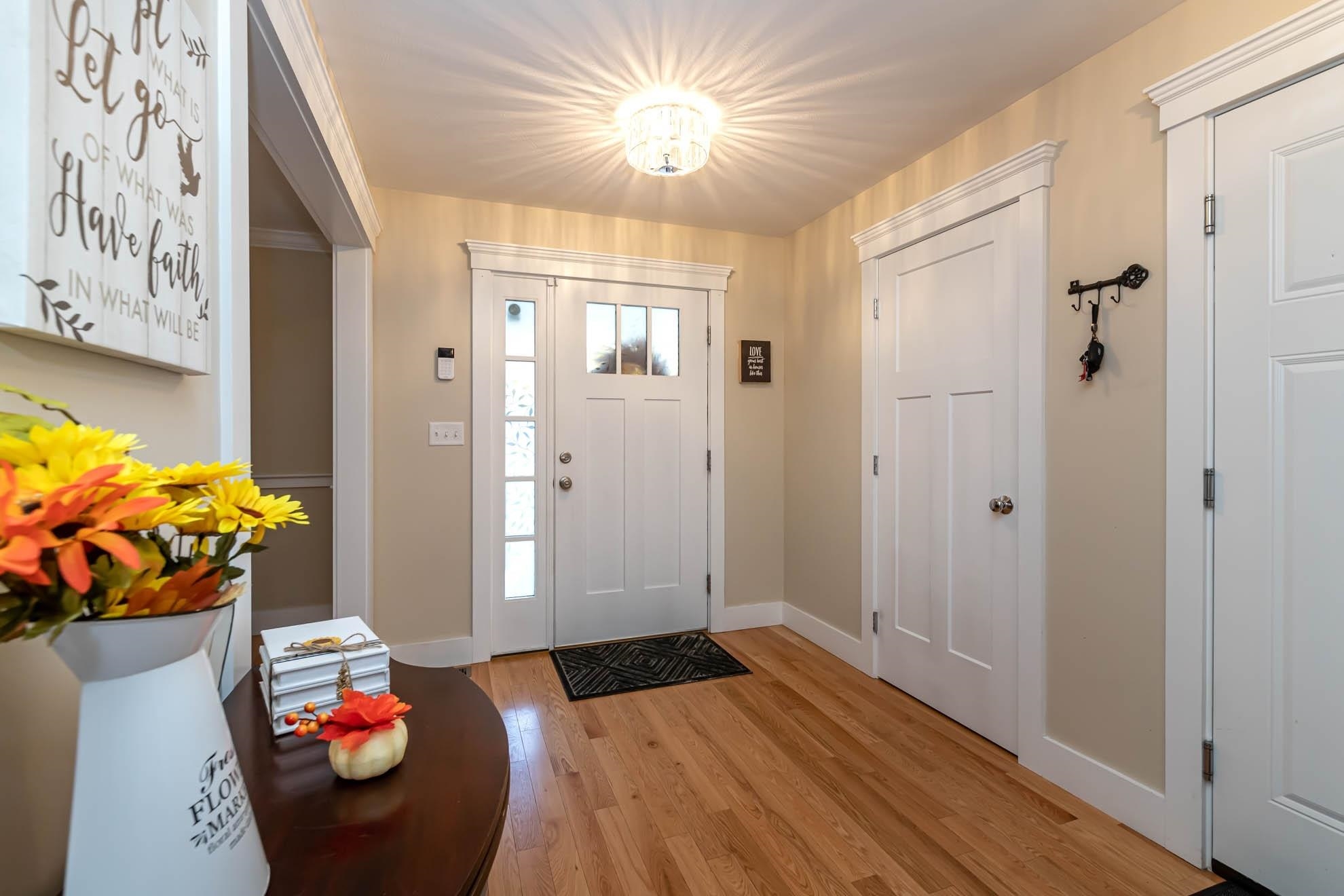 53 Chase Road, Unit B Londonderry, NH 03053 - Photo 7 of 37