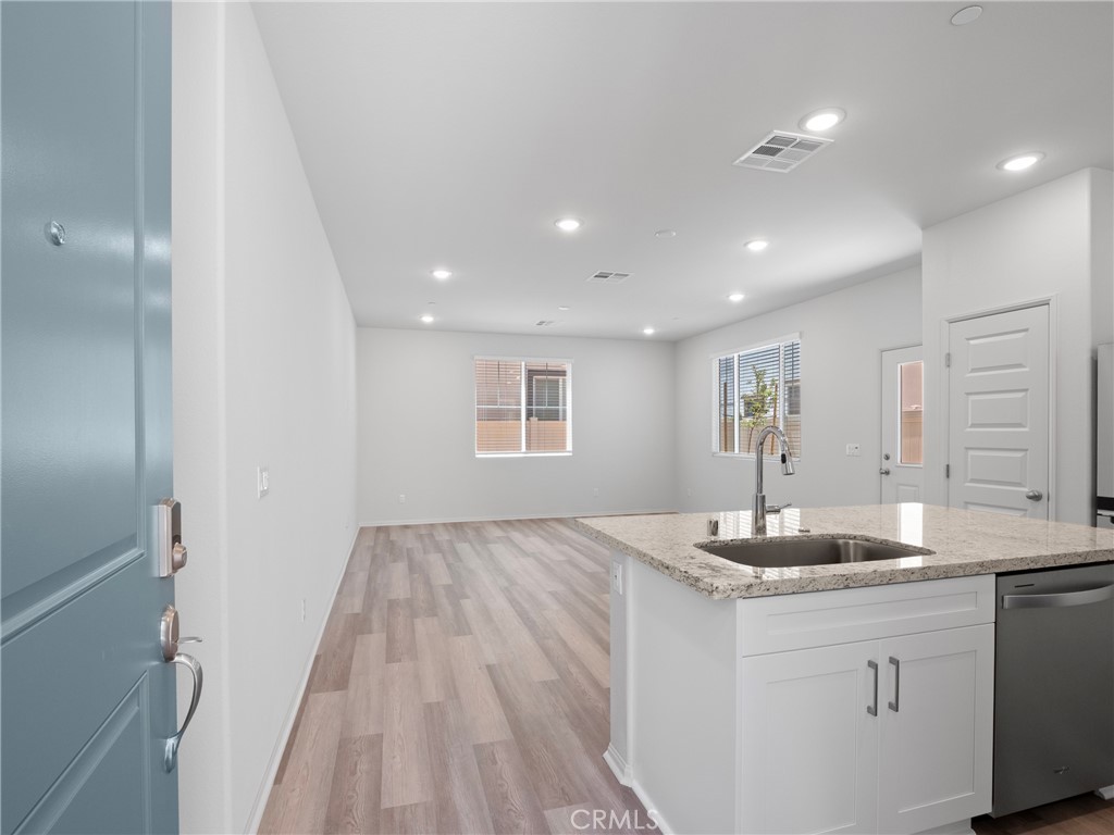 40387 Via Olorosso Temecula, CA 92591 - Photo 6 of 59