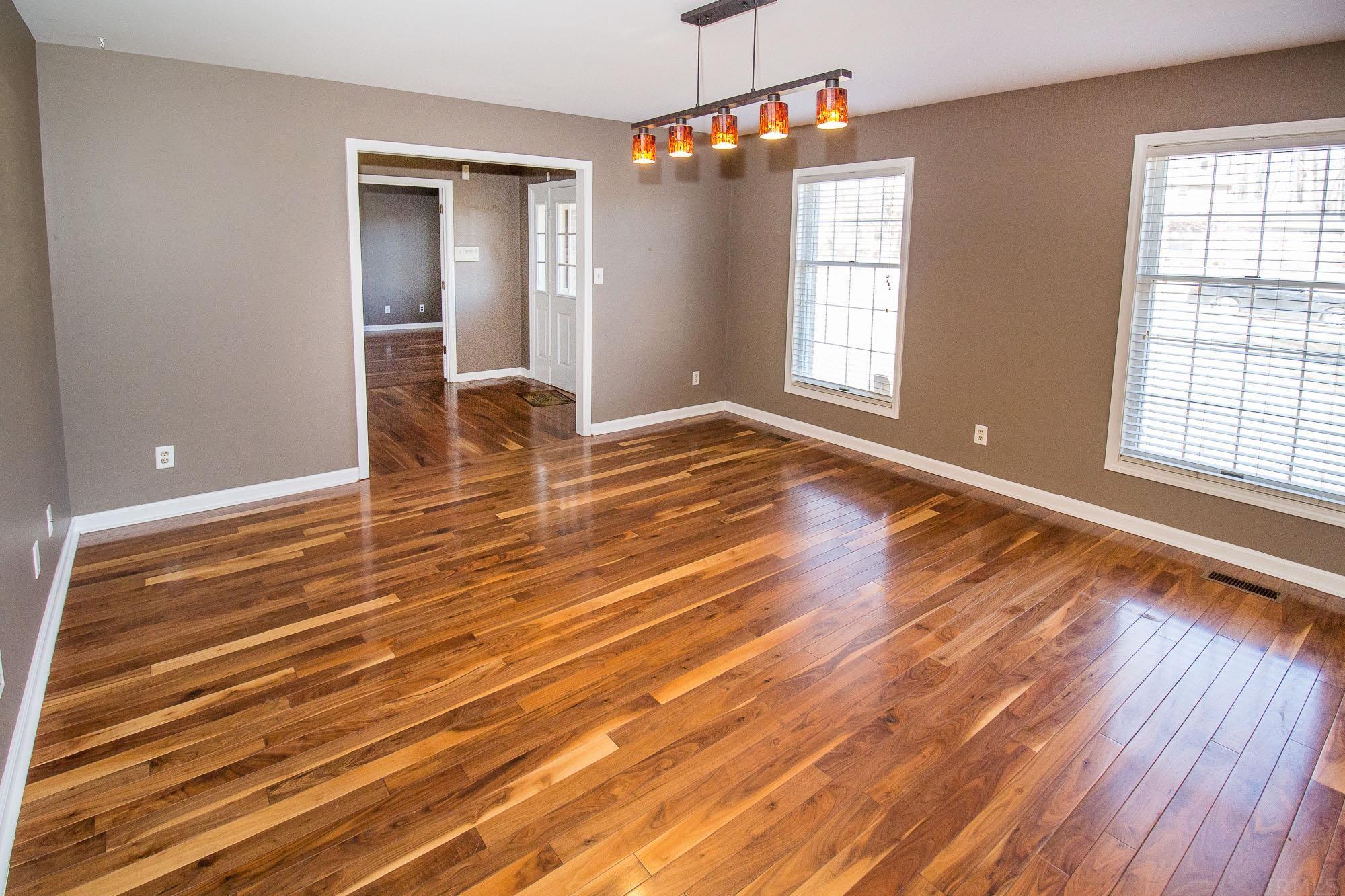 1011 Pine Gate Road Evansville, IN 47725 - Photo 10 of 35 Gallery Image 10