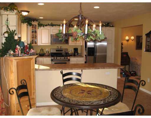 1556 Cathell Road Baldwin, PA 15236 - Photo 2 of 7 Kitchen.