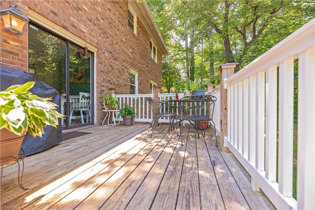 5536 Folkstone Road Pfafftown, NC 27040 - Photo 14 of 41 Gallery Image 14