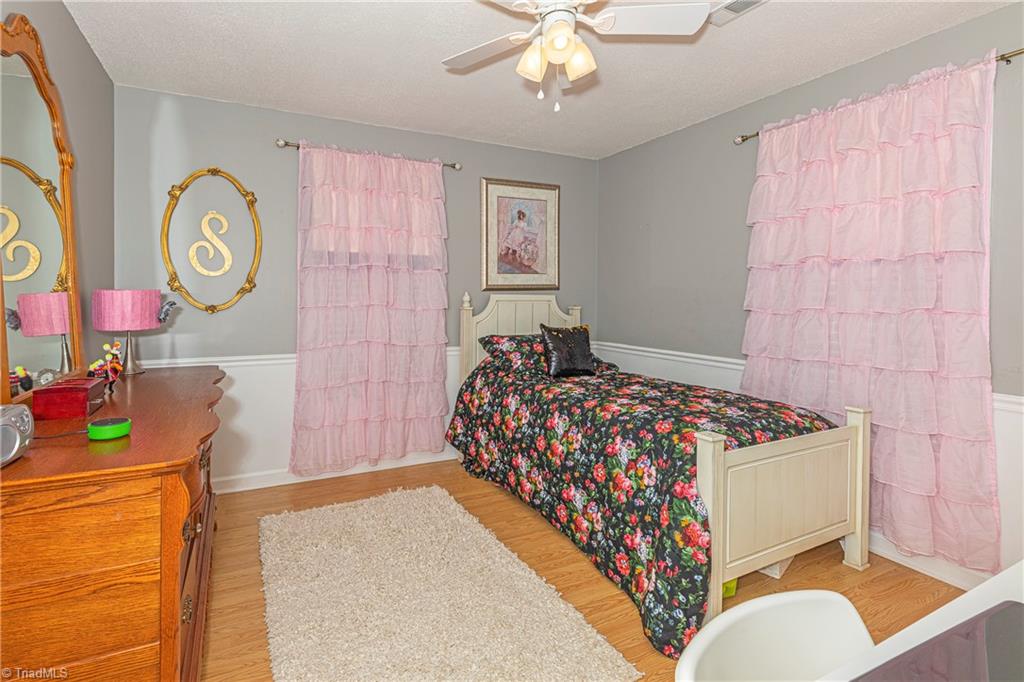 5536 Folkstone Road Pfafftown, NC 27040 - Photo 29 of 41 Gallery Image 29