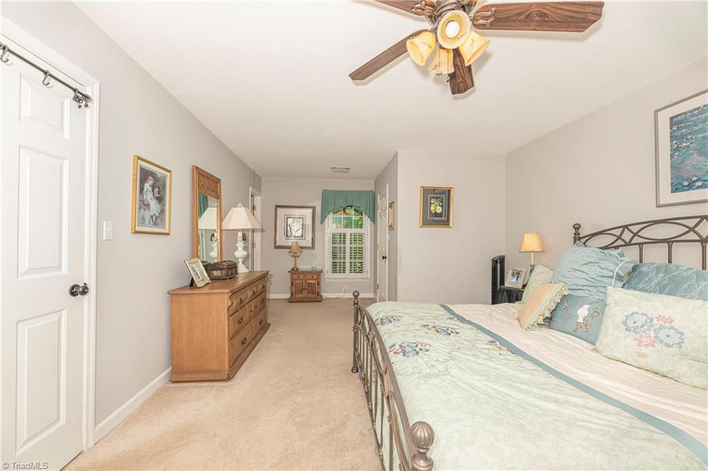 5536 Folkstone Road Pfafftown, NC 27040 - Photo 34 of 41 Gallery Image 34