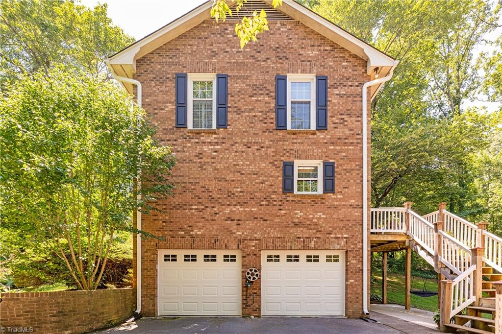 5536 Folkstone Road Pfafftown, NC 27040 - Photo 6 of 41 Gallery Image 6