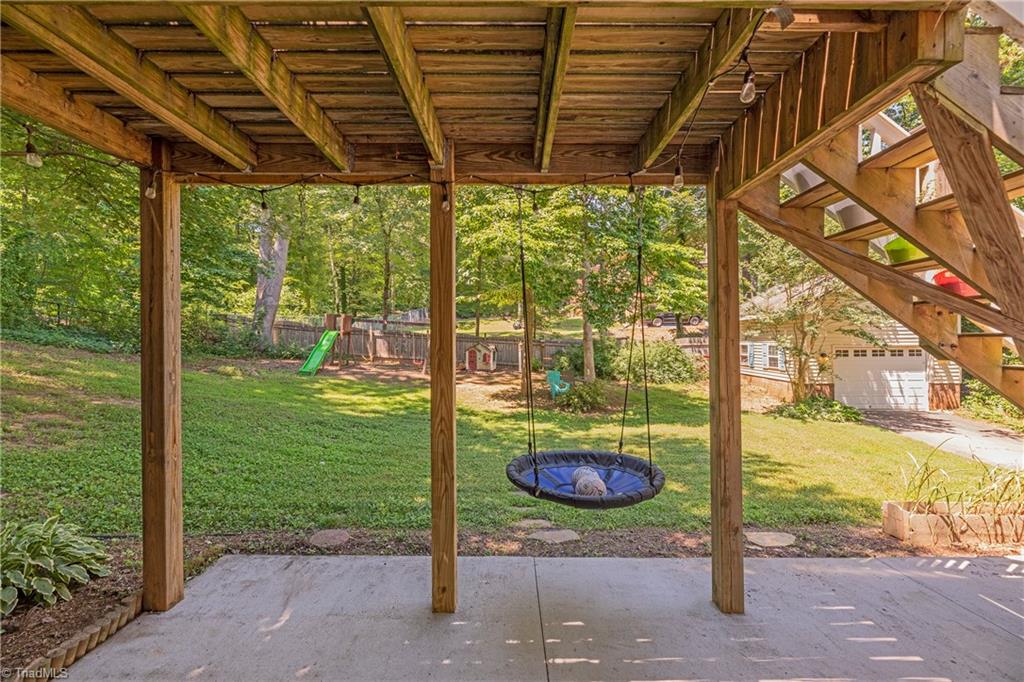 5536 Folkstone Road Pfafftown, NC 27040 - Photo 10 of 41 Gallery Image 10