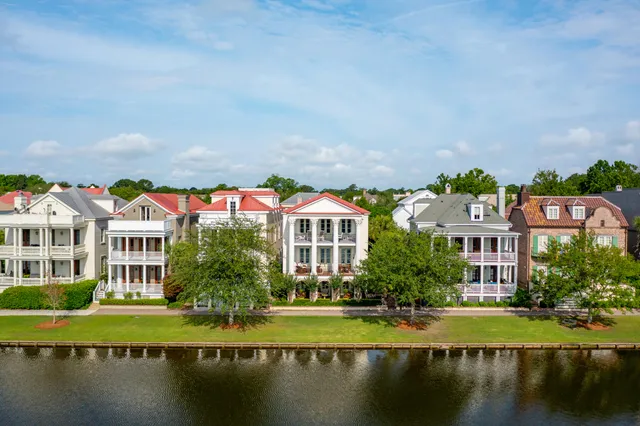 $3,295,000 | 22 Fernandina Street, Mount Pleasant, SC 29464