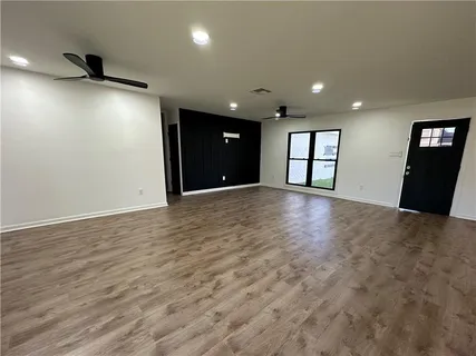 $227,500 | 3837 Eastview Drive, Harvey, LA 70058