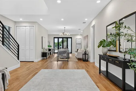 $1,290,000 | 6266 4th Avenue South, St. Petersburg, FL 33707