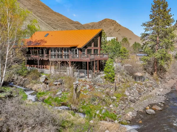 $950,000 | 1352 South Main Street, Riggins, ID 83549