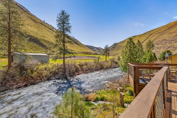 $950,000 | 1352 South Main Street, Riggins, ID 83549