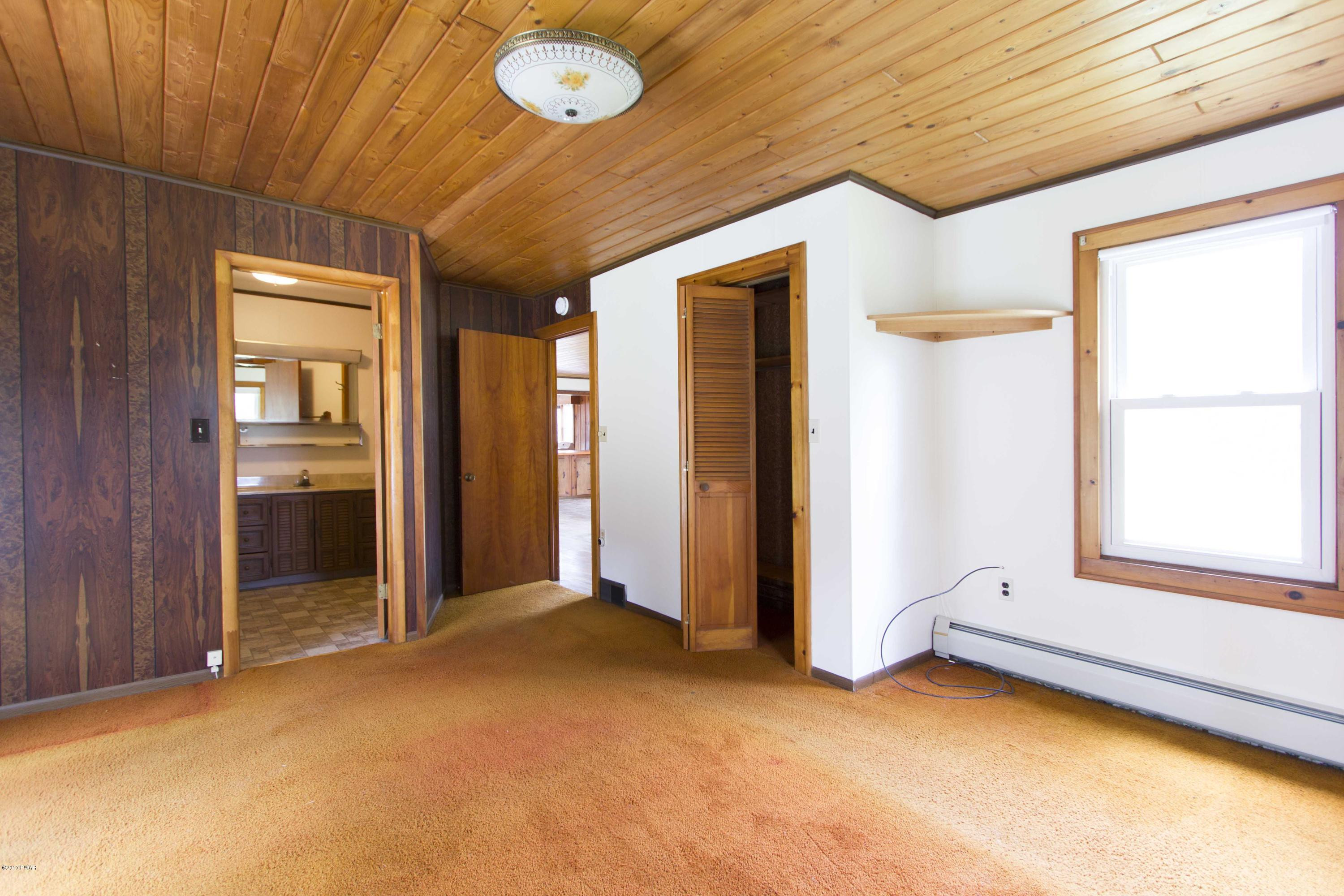 423 Boneridge Road Hawley, PA 18428 - Photo 12 of 26