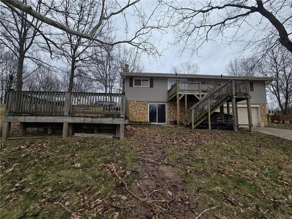 $190,000 | 1334 Lakeview North, Odessa, MO 64076