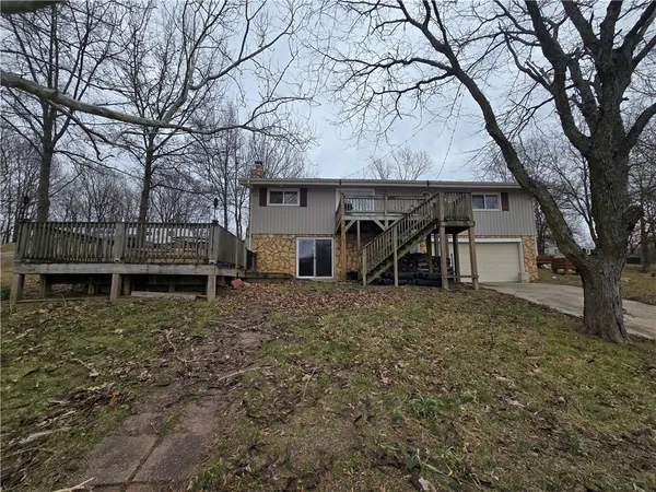 $190,000 | 1334 Lakeview North, Odessa, MO 64076