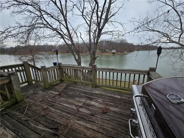 $190,000 | 1334 Lakeview North, Odessa, MO 64076
