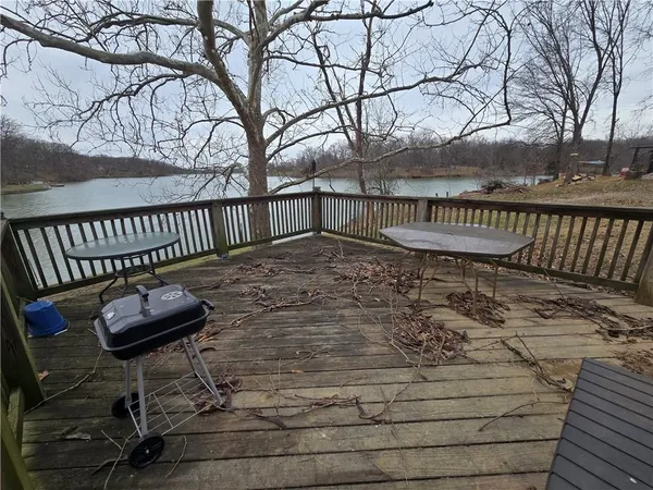 $190,000 | 1334 Lakeview North, Odessa, MO 64076