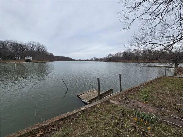 $190,000 | 1334 Lakeview North, Odessa, MO 64076