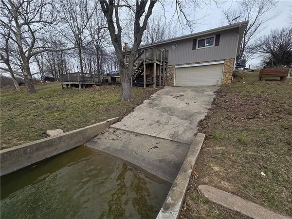 $190,000 | 1334 Lakeview North, Odessa, MO 64076