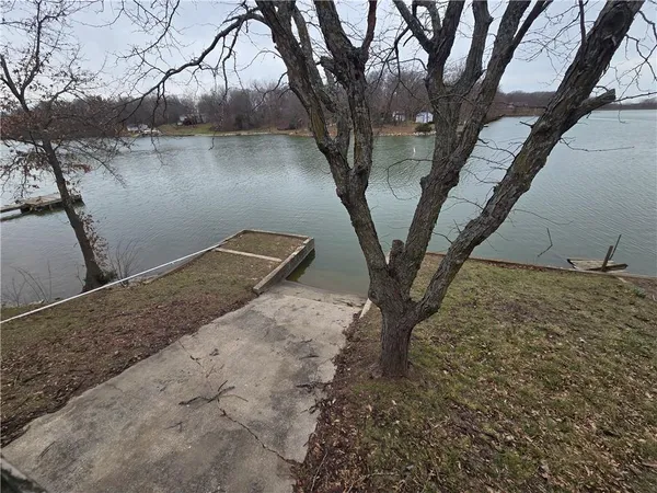$190,000 | 1334 Lakeview North, Odessa, MO 64076