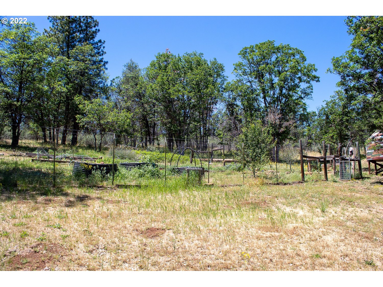 10000 Copco Road Ashland, OR 97520 - Photo 24 of 32