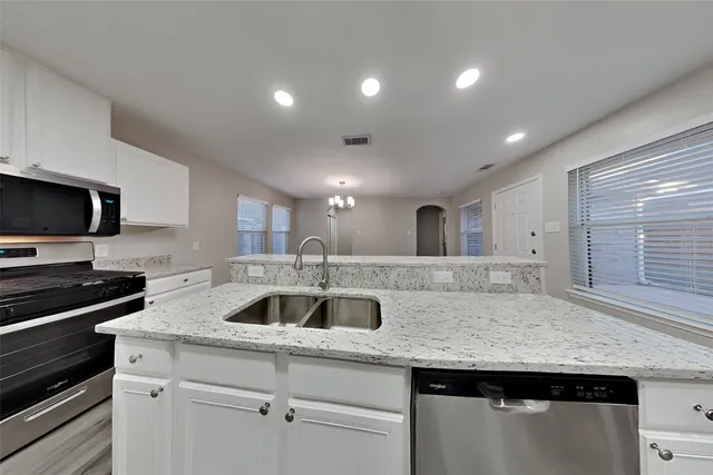 $2,250 | 18610 Willow Cove Drive, Katy, TX 77449