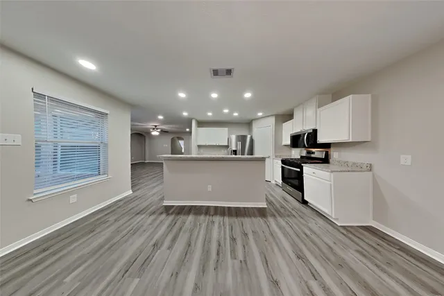 $2,250 | 18610 Willow Cove Drive, Katy, TX 77449