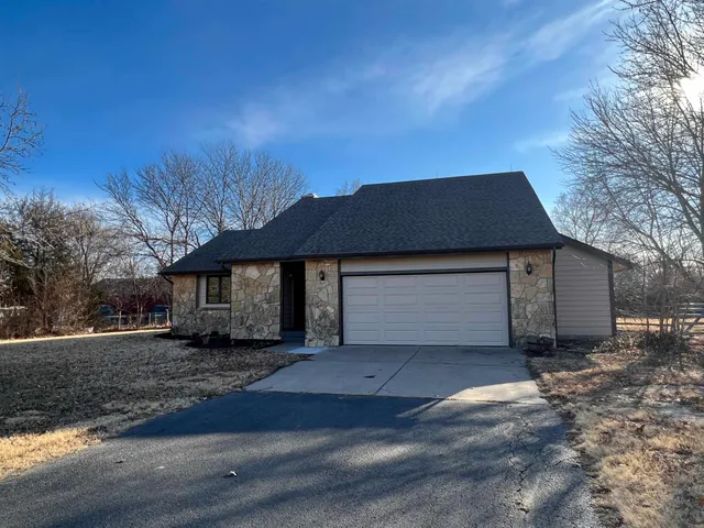 $340,000 | 2331 North Wheatridge Street, Wichita, KS 67223