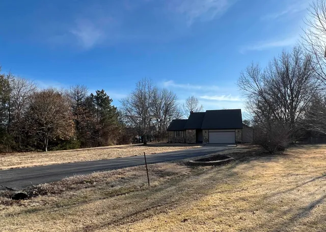 $340,000 | 2331 North Wheatridge Street, Wichita, KS 67223