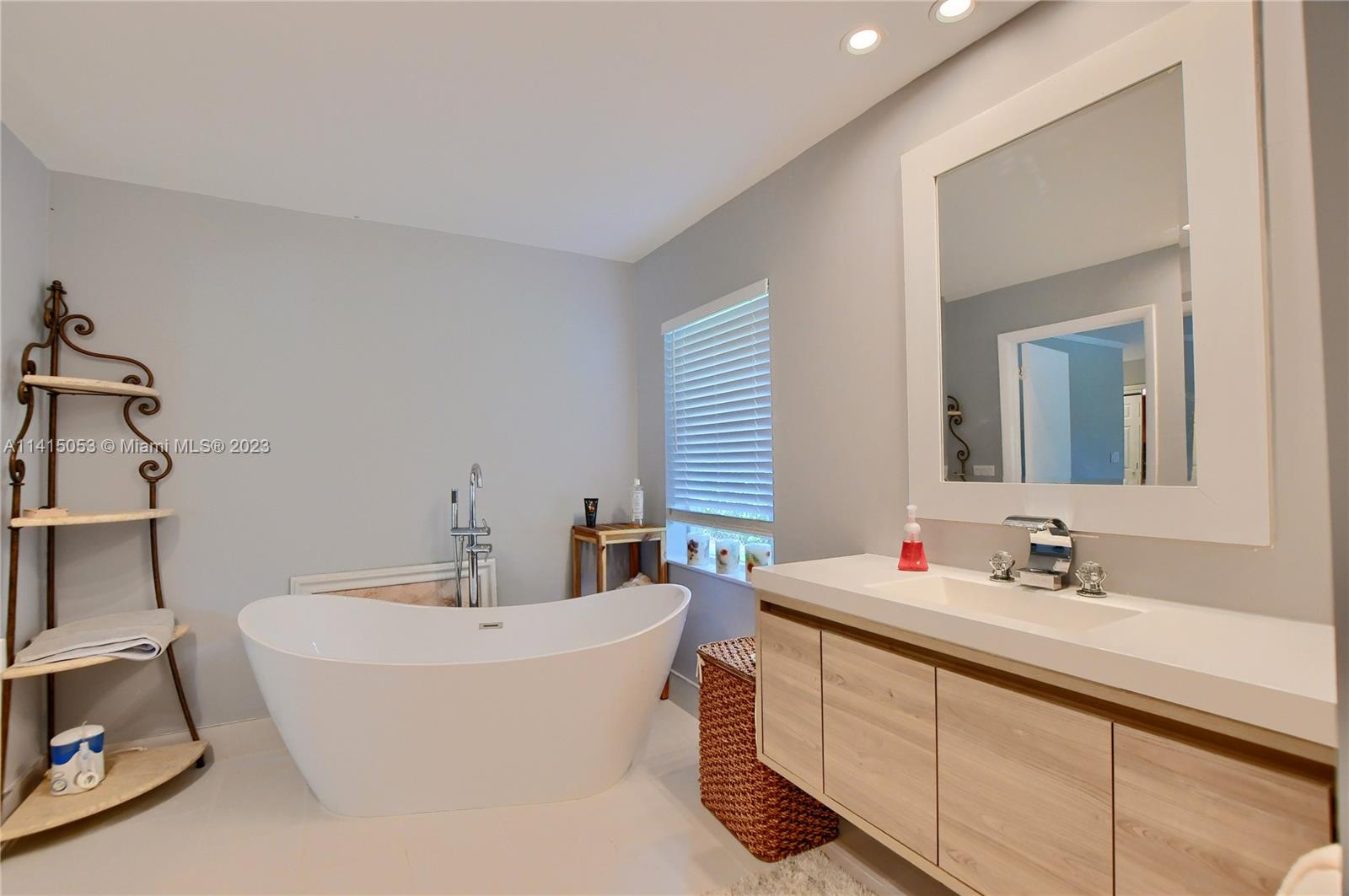 5231 Northwest 3rd Terrace Boca Raton, FL 33487 - Photo 25 of 65 Gallery Image 25