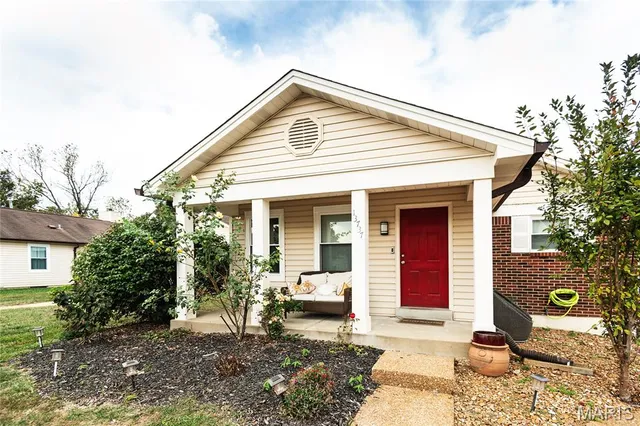 $265,000 | 13737 Minnette Court, St. Louis, MO 63128