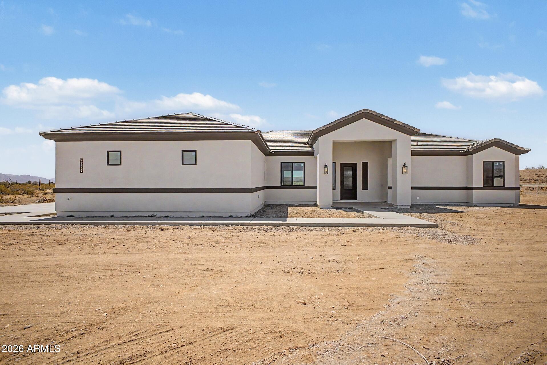 15728 West Montgomery Road Surprise, AZ 85387 - Photo 4 of 41 01 - Montgomery 15728
