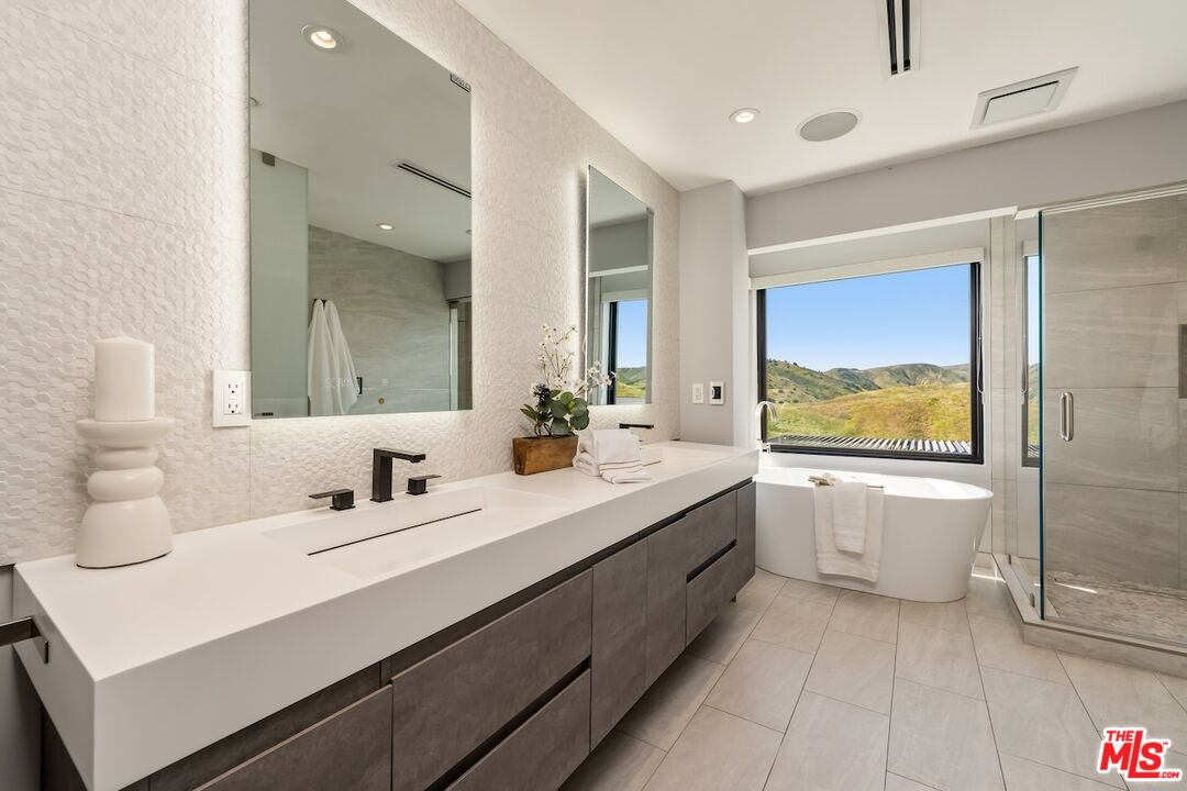 26029 Farmfield Road Calabasas, CA 91302 - Photo 11 of 26