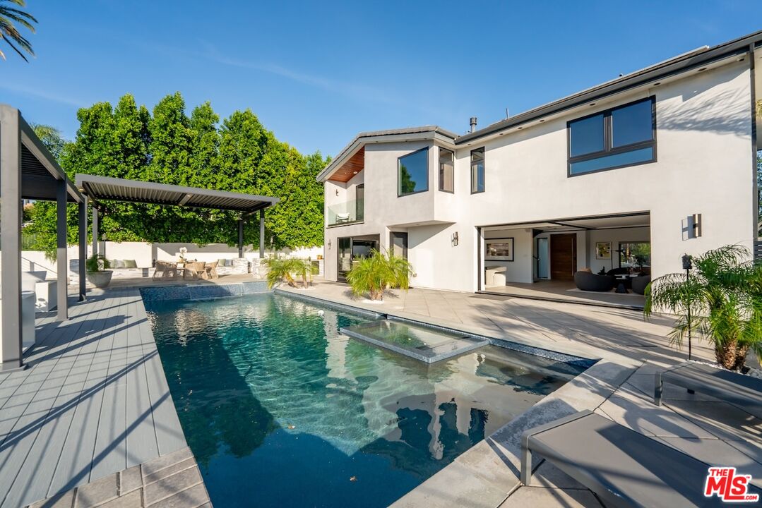 26029 Farmfield Road Calabasas, CA 91302 - Photo 17 of 26