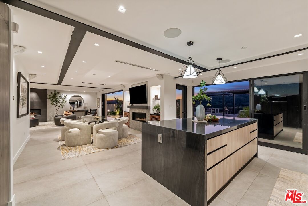 26029 Farmfield Road Calabasas, CA 91302 - Photo 21 of 26