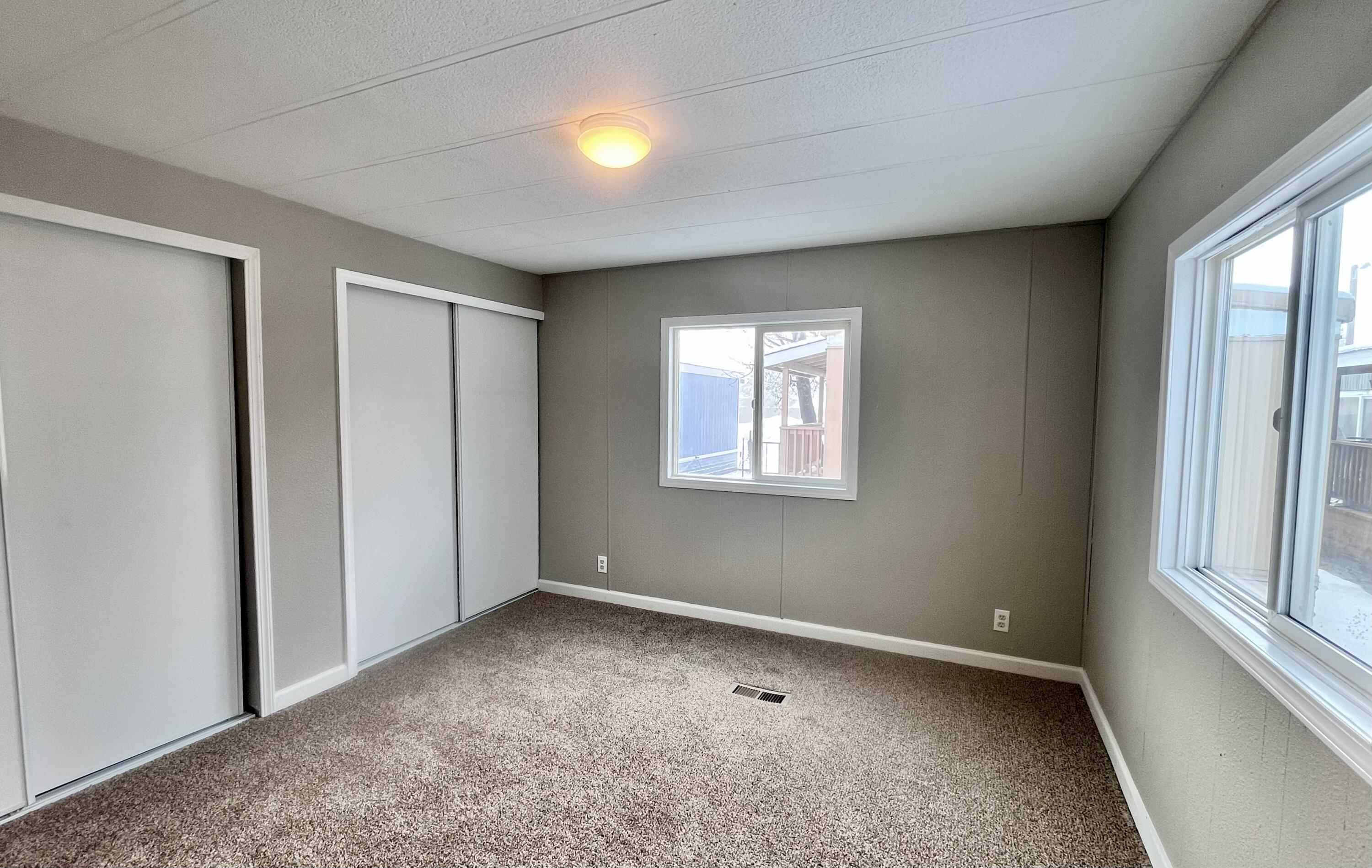 51386 Huntington Road, Unit 5 La Pine, OR 97739 - Photo 11 of 11 Primary Bedroom