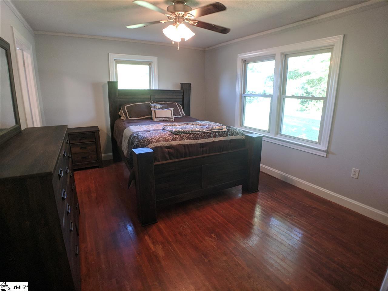 146 Farrs Road Easley, SC 29640 - Photo 11 of 35