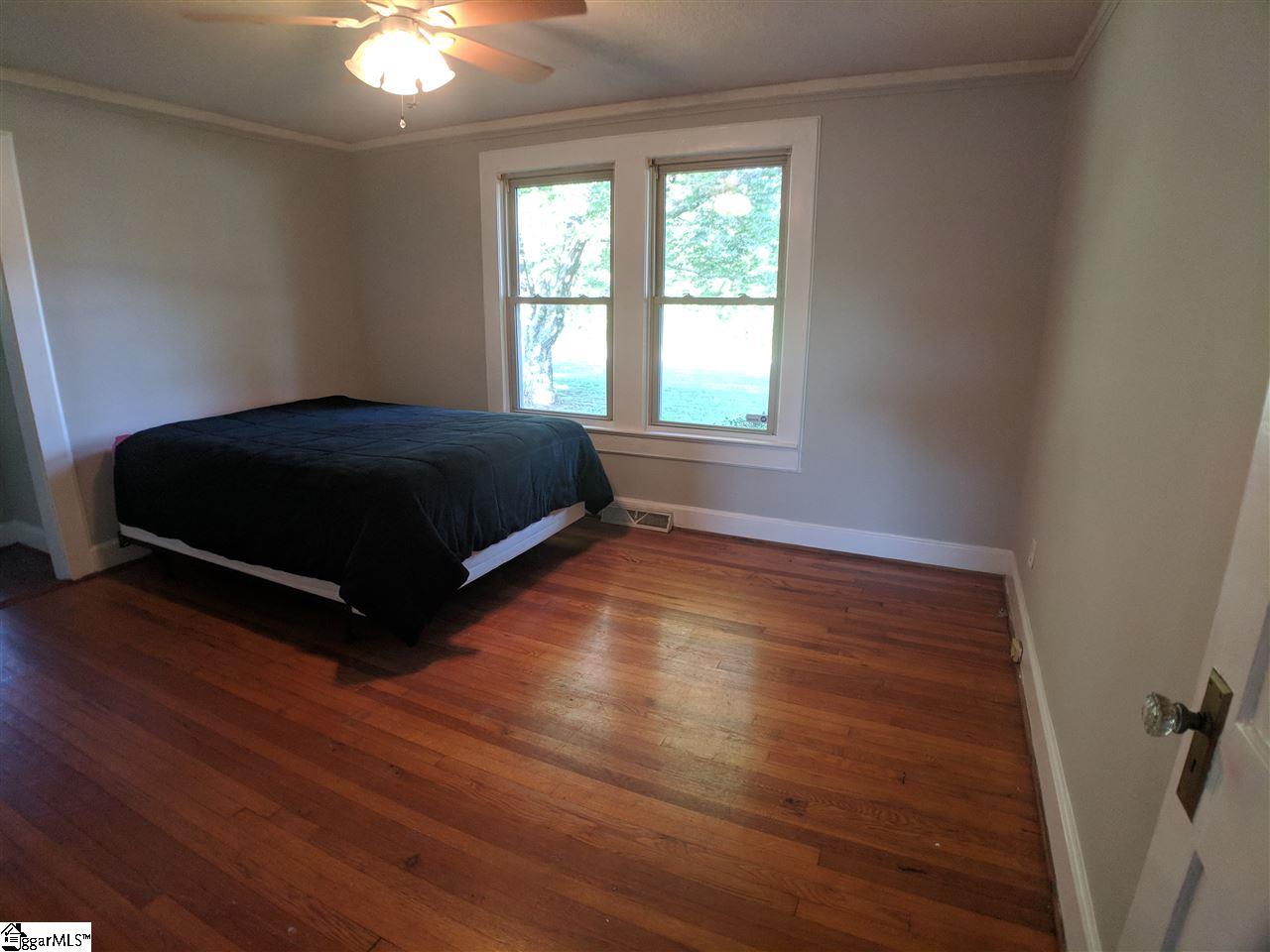 146 Farrs Road Easley, SC 29640 - Photo 14 of 35