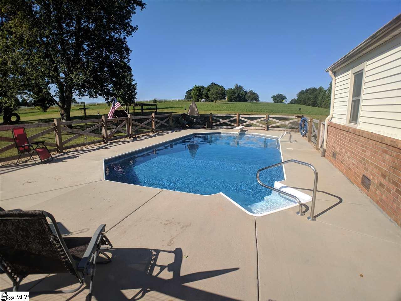 146 Farrs Road Easley, SC 29640 - Photo 26 of 35