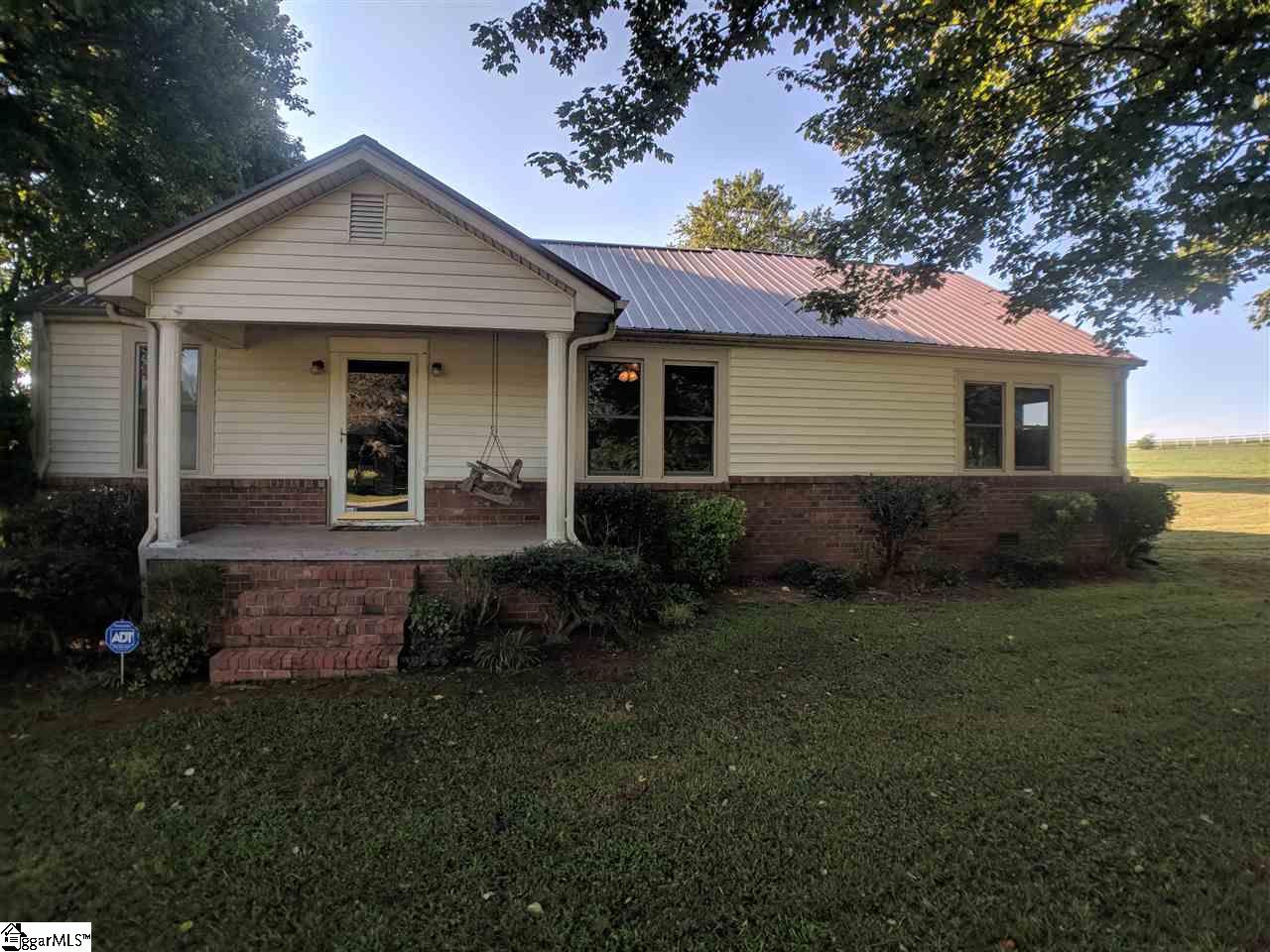 146 Farrs Road Easley, SC 29640 - Photo 4 of 35