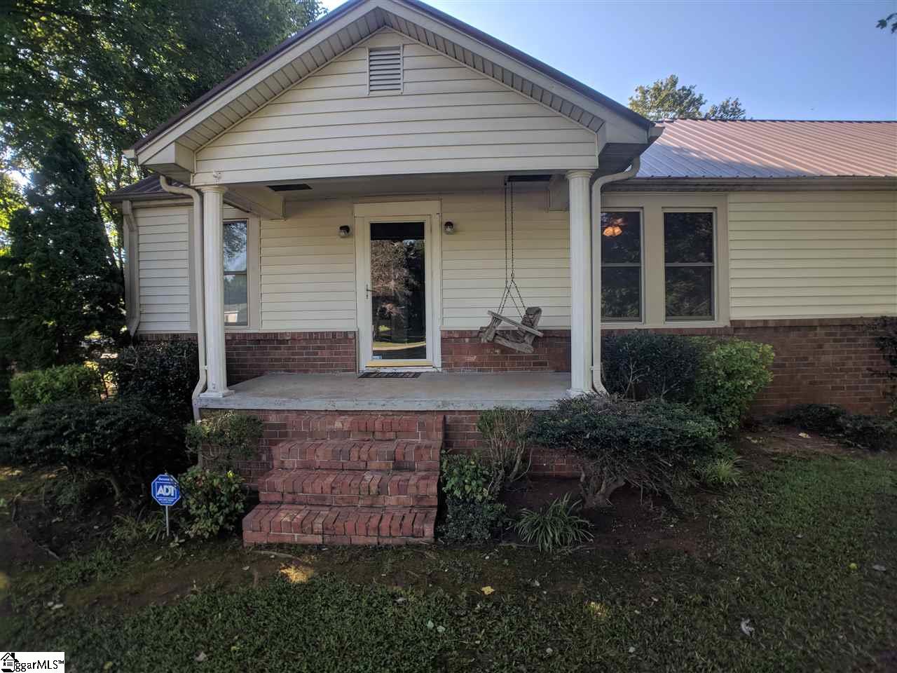146 Farrs Road Easley, SC 29640 - Photo 5 of 35