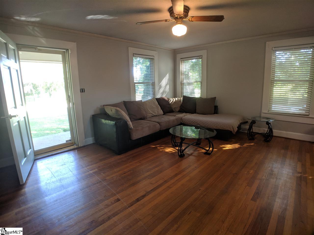146 Farrs Road Easley, SC 29640 - Photo 7 of 35