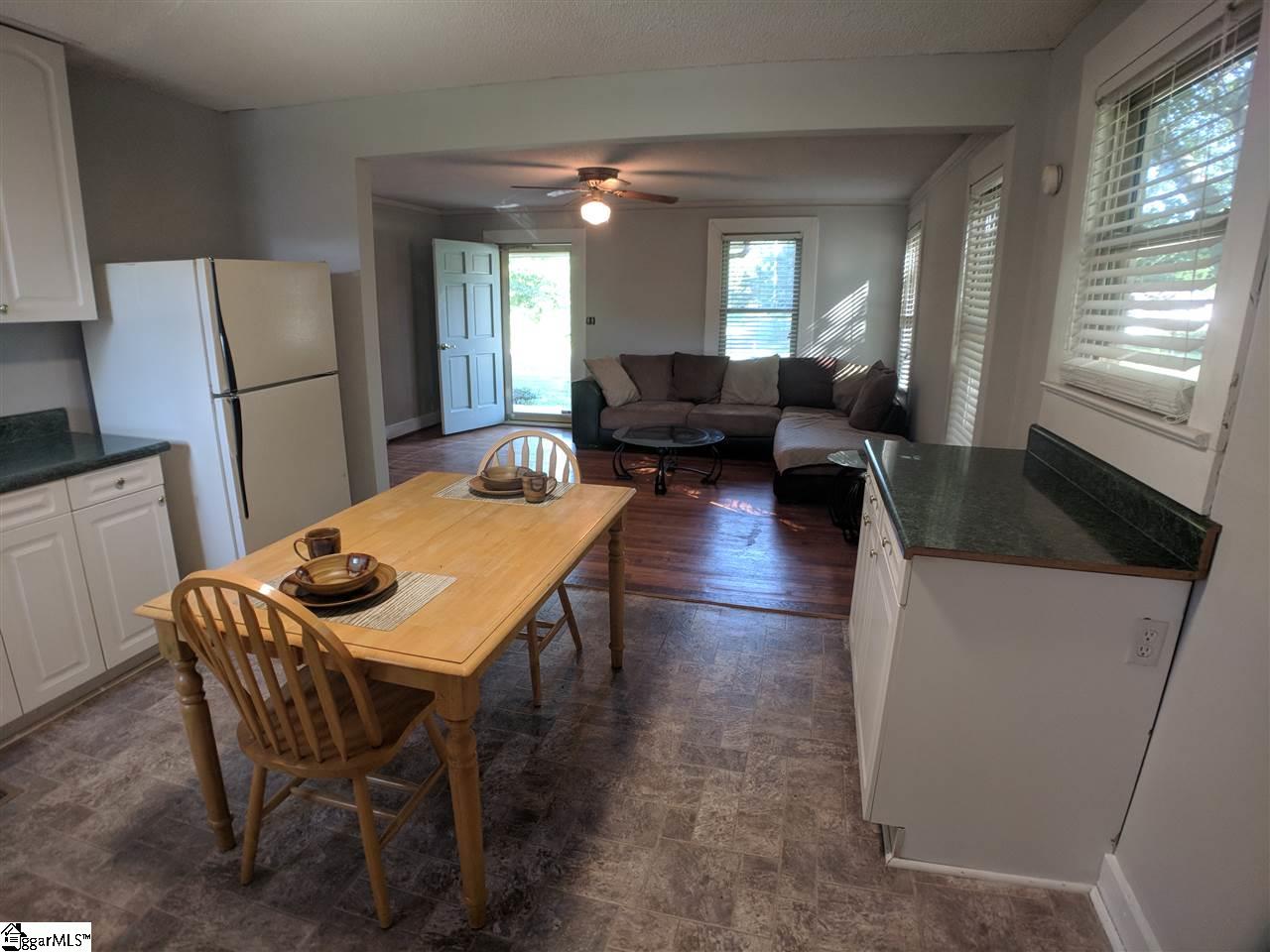 146 Farrs Road Easley, SC 29640 - Photo 10 of 35