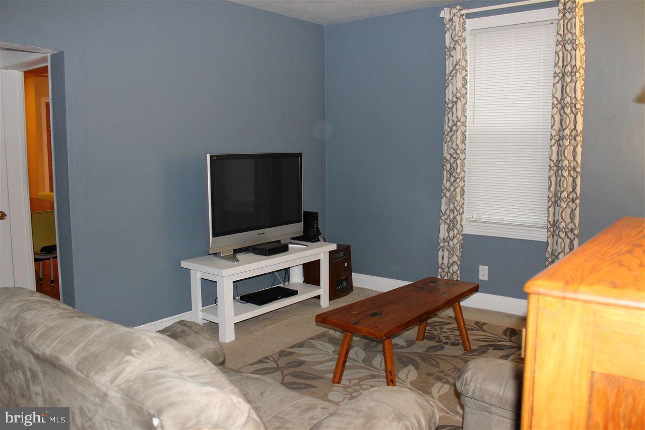334 Maple Avenue Hanover, PA 17331 - Photo 5 of 27 Gallery Image 5