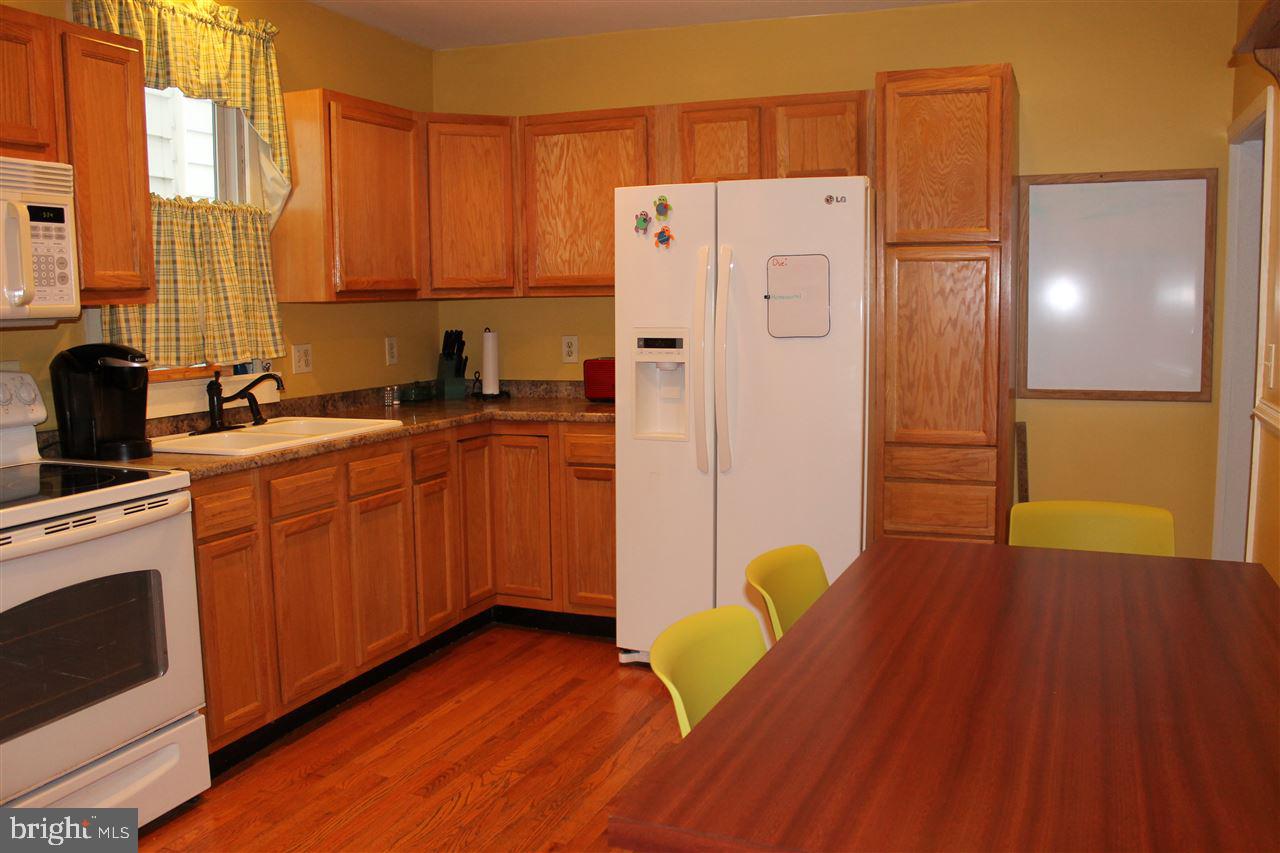 334 Maple Avenue Hanover, PA 17331 - Photo 7 of 27 Gallery Image 7