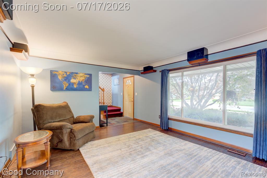 53625 Shelby Road Utica, MI 48316 - Photo 4 of 67 Gallery Image 4
