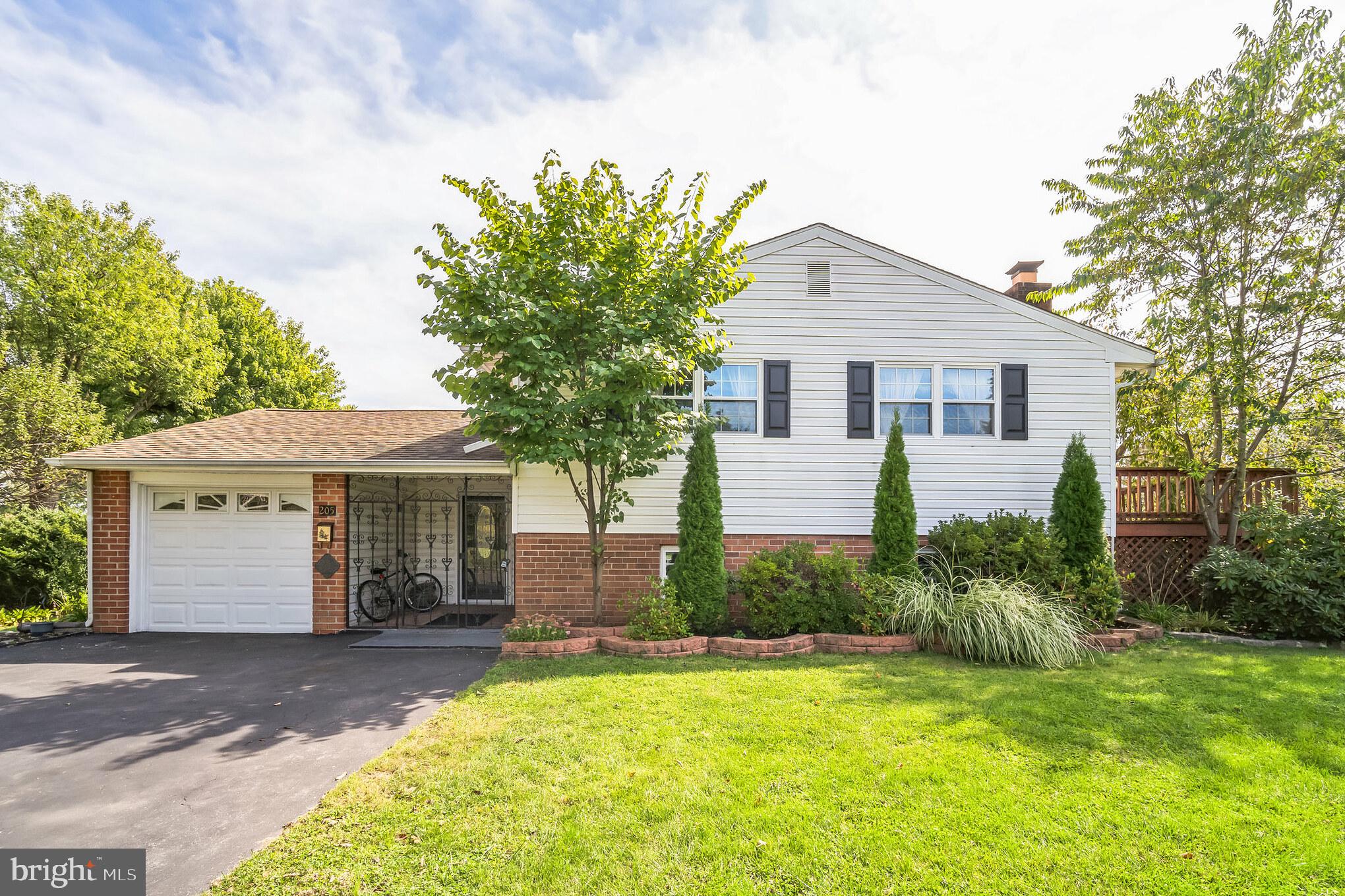 205 Foulke Lane Springfield, PA 19064 - Photo 1 of 31 Gallery Image 1