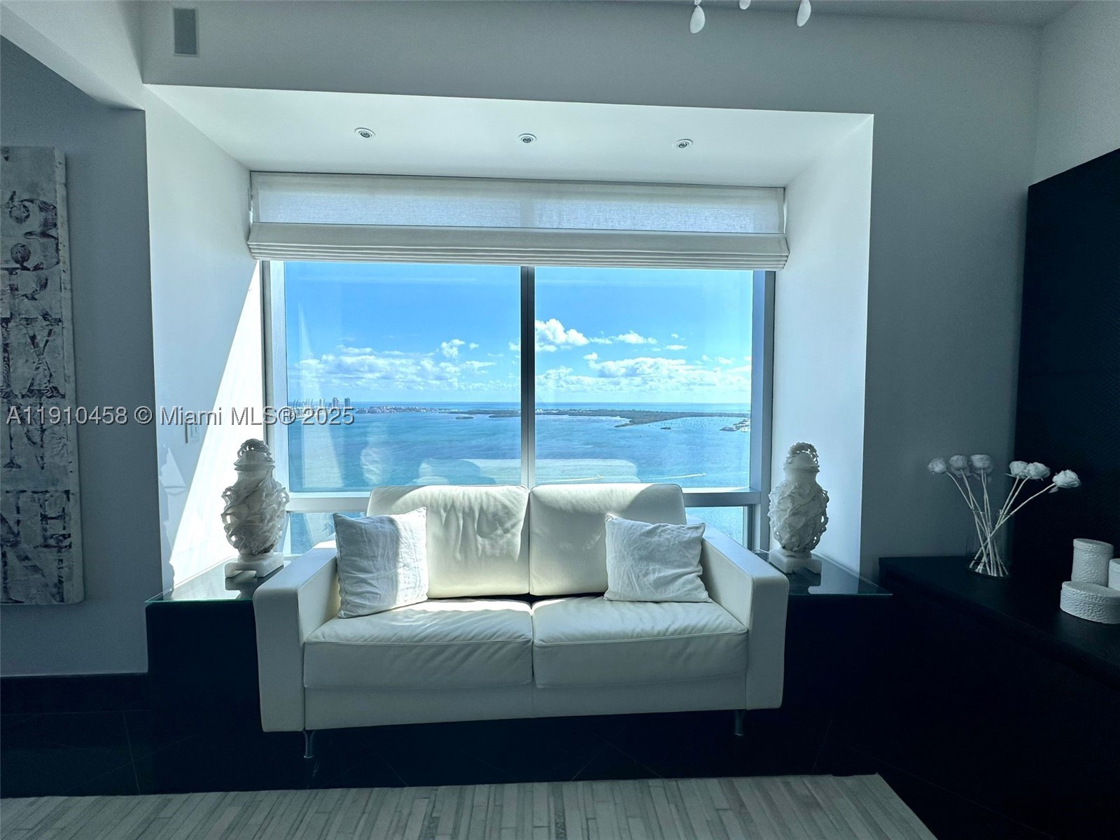Undisclosed Address Miami, FL 33131 - Photo 11 of 26 Gallery Image 11