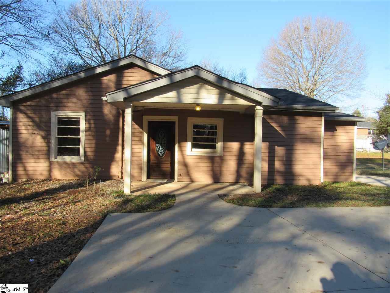 111 Plantation Road Greenville, SC 29605 - Photo 1 of 20 Gallery Image 1