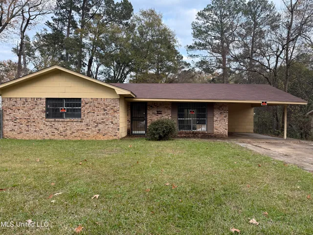 $90,000 | 154 East Woodcrest Drive, Jackson, MS 39212